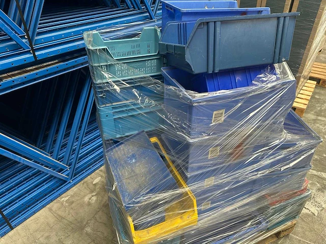 Mixpallet magazijnbakken ca. 34x - afbeelding 3 van  3