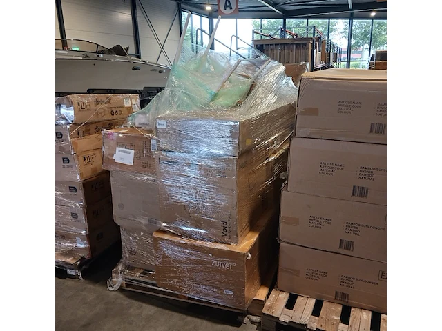 Mixpallet met a merk ongecontroleerde retourgoederen, zuiver, hay, kartell, dutchbone en boldmonkey - afbeelding 7 van  8