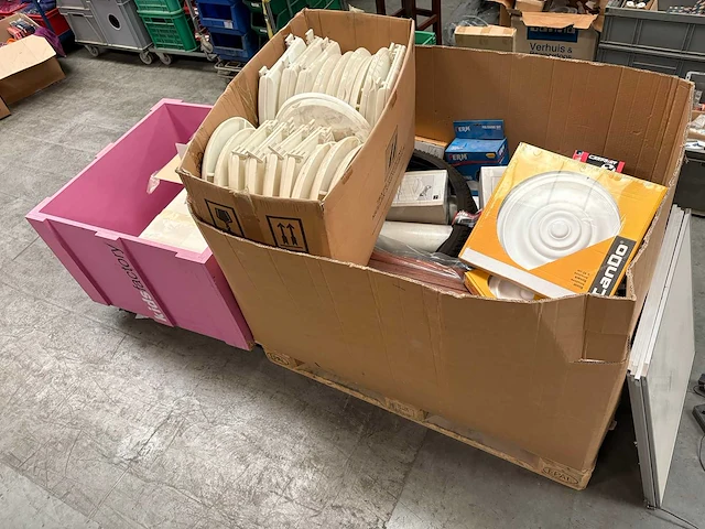 Mixpartij magazijnopruiming - afbeelding 1 van  3