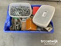 Mixpartij schroeven