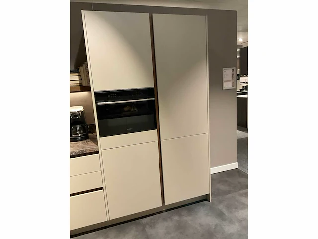 Mk 2510 zera fm u-opgestelde showroom keuken - afbeelding 13 van  37