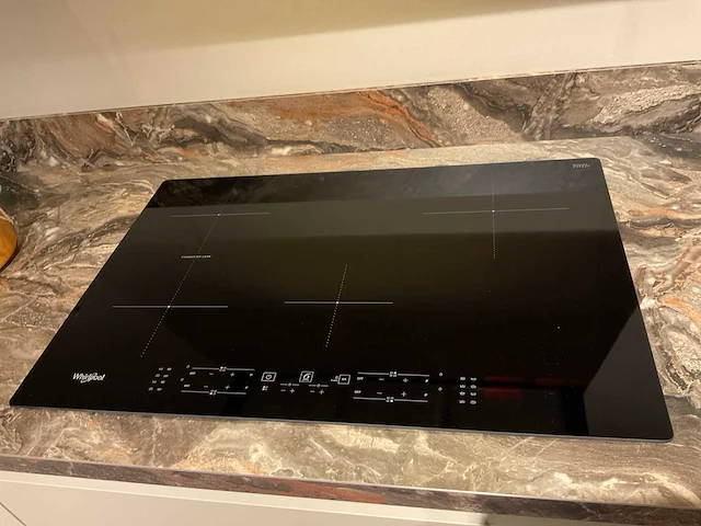 Mk 2510 zera fm u-opgestelde showroom keuken - afbeelding 18 van  37