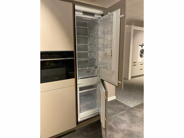 Mk 2510 zera fm u-opgestelde showroom keuken - afbeelding 24 van  37