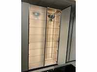 Mk 2515 zera hpl xt eiland showroomkeuken met hoge kastenwand - afbeelding 37 van  40