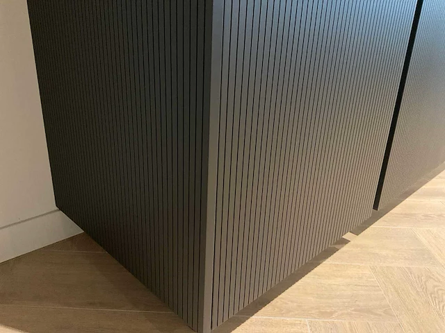 Mk 8895 memo ri hoge kastenwand showroom keuken (c) - afbeelding 19 van  20