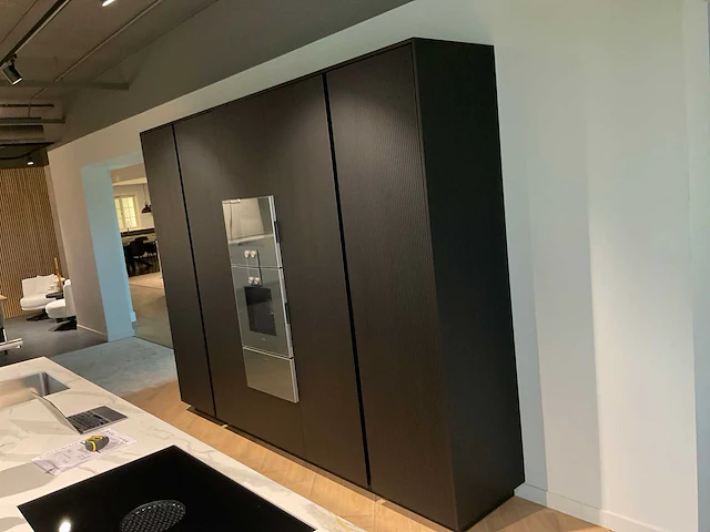 Mk 8895 memo ri hoge kastenwand showroom keuken (c) - afbeelding 2 van  20
