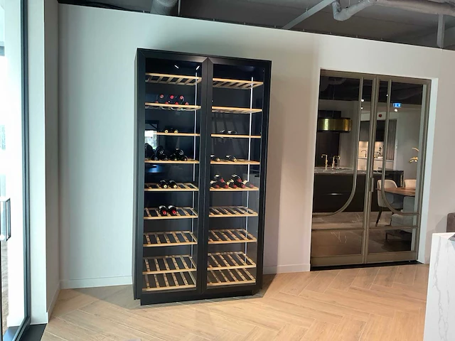 Mk 8895 memo ri hoge wijnbewaarkast showroom (c) - afbeelding 1 van  7