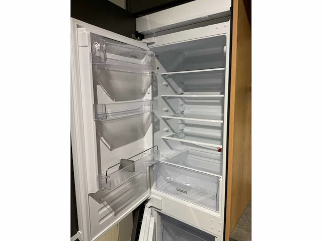 Mk iroy kq 5010 rechtopgestelde showroomkeuken - afbeelding 14 van  27