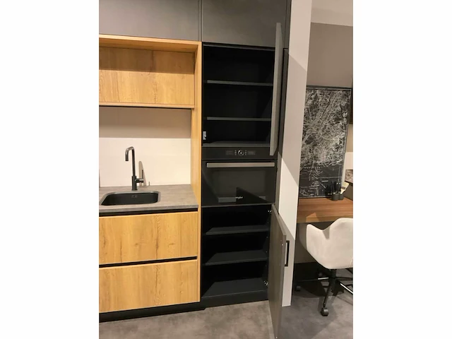 Mk iroy kq 5010 rechtopgestelde showroomkeuken - afbeelding 17 van  27