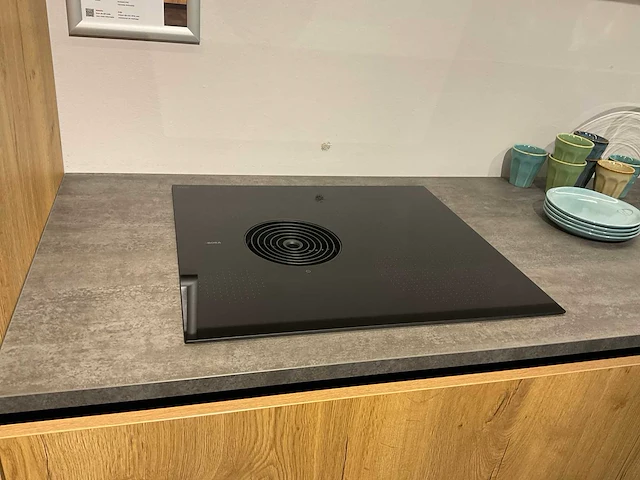 Mk iroy kq 5010 rechtopgestelde showroomkeuken - afbeelding 9 van  27