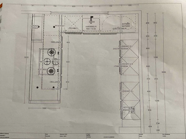 Mk zera fm hoekopgestelde showroomkeuken met hoge wandkasten - afbeelding 43 van  46