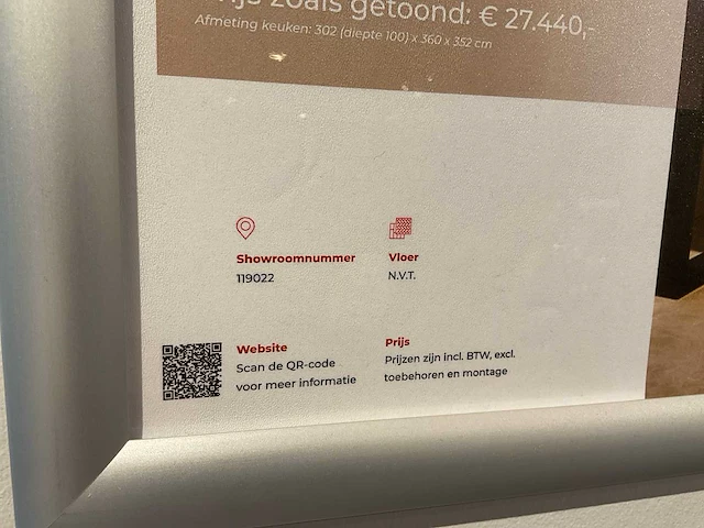 Mk zera fm hoekopgestelde showroomkeuken met hoge wandkasten - afbeelding 45 van  46