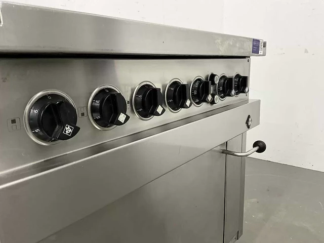 Mkn - 2123203/00 - 4-pits elektrisch fornuis met oven - afbeelding 5 van  11