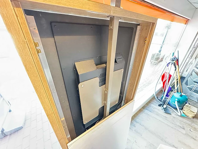 Mnt - tft 50994 - monitor 49 inch in houten kast - afbeelding 3 van  4