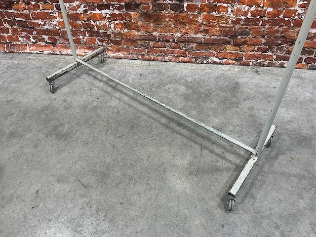 Mobiel kledingrek - afbeelding 2 van  3