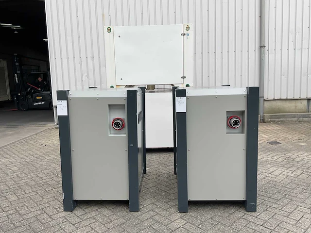 Mobiel laadstation (accupack + converter + laadstations) - afbeelding 12 van  50