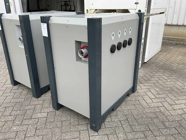 Mobiel laadstation (accupack + converter + laadstations) - afbeelding 48 van  50