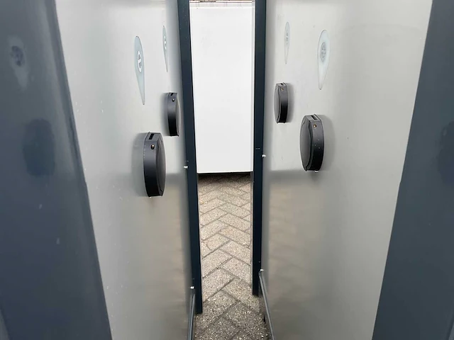 Mobiel laadstation (accupack + converter + laadstations) - afbeelding 3 van  37