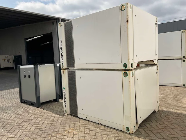 Mobiel laadstation (accupack + converter + laadstations) - afbeelding 33 van  37