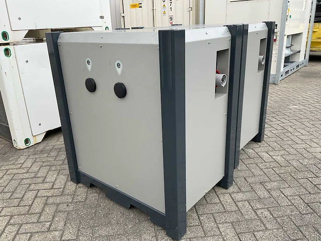 Mobiel laadstation (accupack + converter + laadstations) - afbeelding 34 van  37