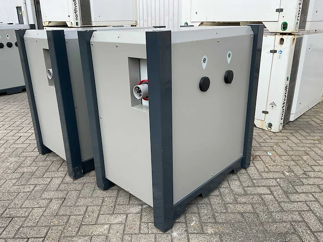 Mobiel laadstation (accupack + converter + laadstations) - afbeelding 35 van  37