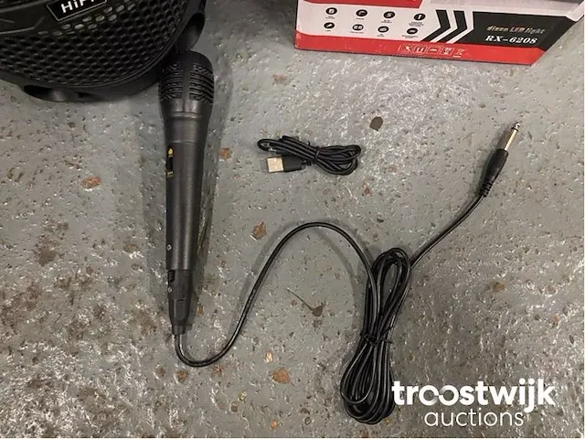 Mobiele accu speaker - afbeelding 5 van  7