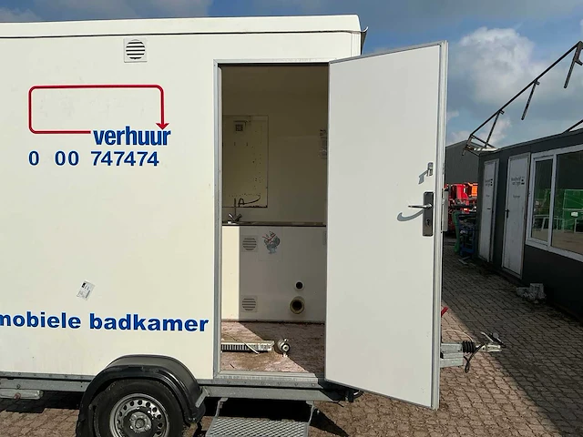 Mobiele badkamer - afbeelding 6 van  27
