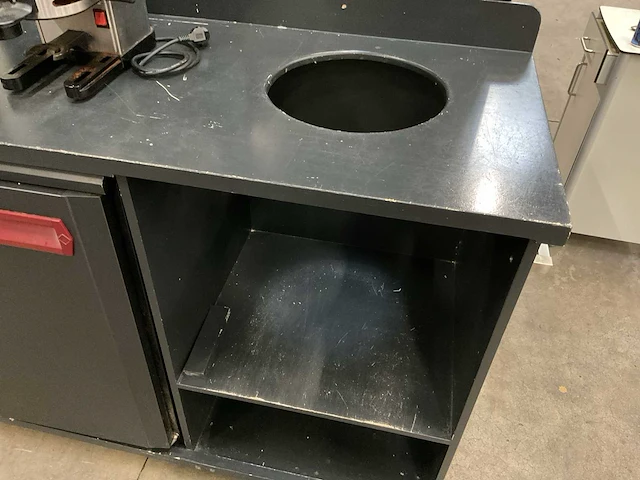 Mobiele bar met flessenkoeling - afbeelding 7 van  7