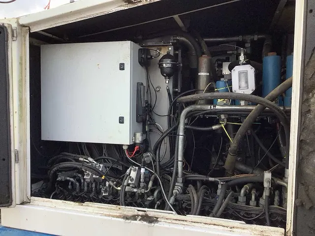 Mobiele boorinstallatie/bronboor installatie - afbeelding 16 van  22