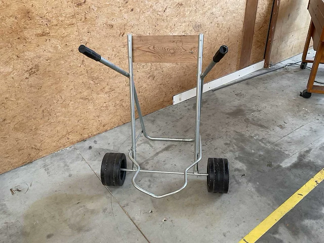 Mobiele buitenboordmotor steun - afbeelding 2 van  3