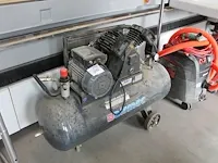 Mobiele compressor airmac type crm 103. met 100 liter tank. maximaal 8 bar. - afbeelding 2 van  3