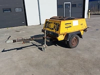 Mobiele compressor, atlas copco - afbeelding 1 van  30
