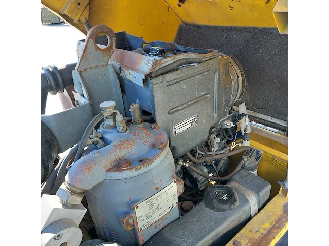 Mobiele compressor, atlas copco - afbeelding 16 van  30