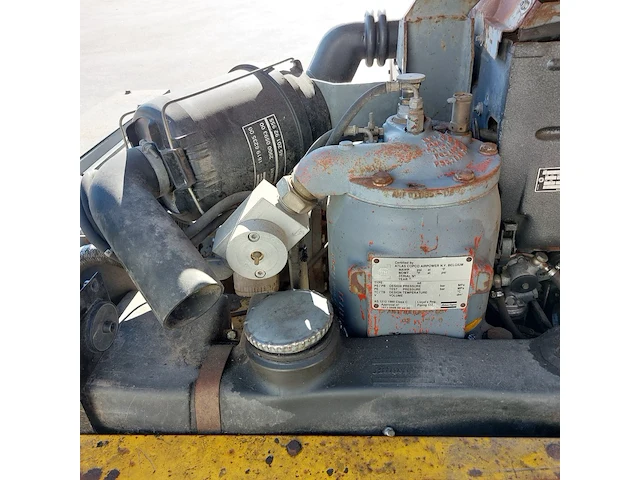Mobiele compressor, atlas copco - afbeelding 17 van  30