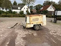 Mobiele compressor atlas copco - afbeelding 1 van  1