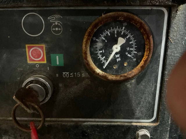 Mobiele compressor - afbeelding 6 van  17