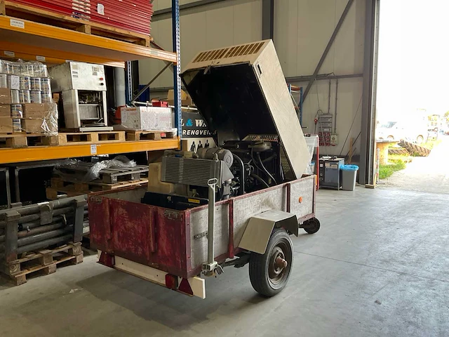 Mobiele compressor - afbeelding 10 van  17
