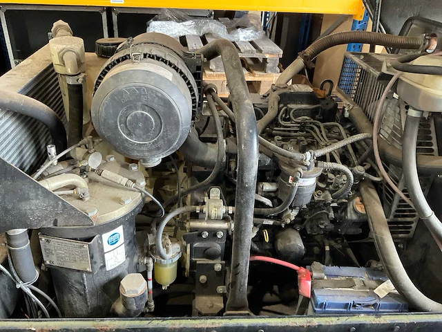Mobiele compressor - afbeelding 12 van  17
