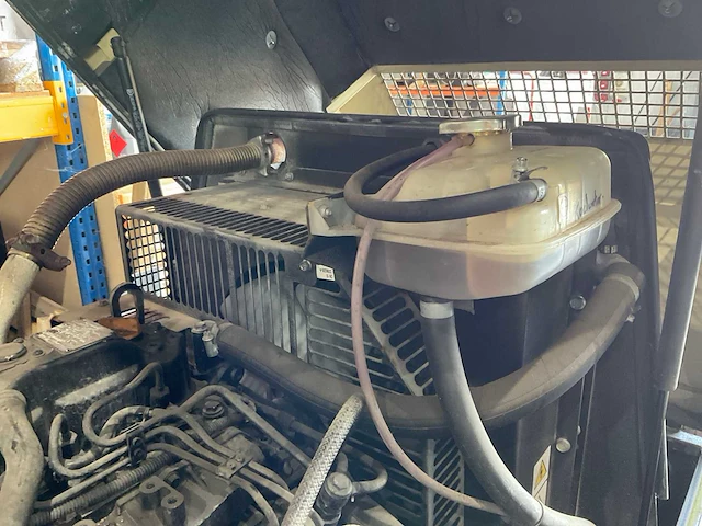 Mobiele compressor - afbeelding 14 van  17
