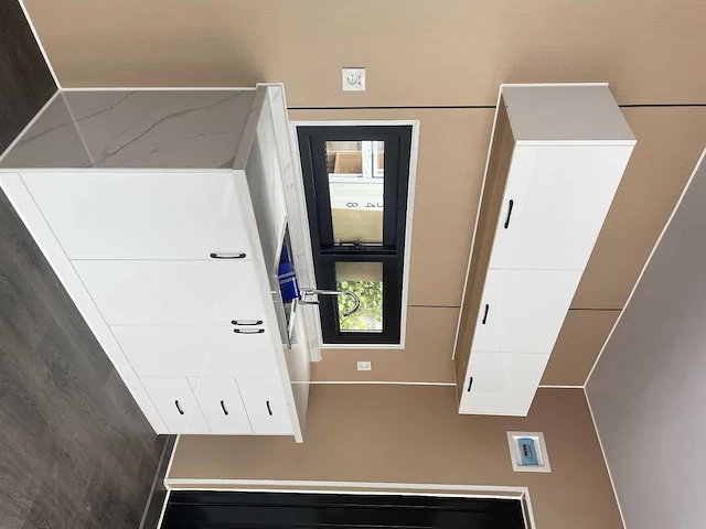 Mobiele containerwoning / woonunit met badkamer en keuken 20ft - afbeelding 2 van  19