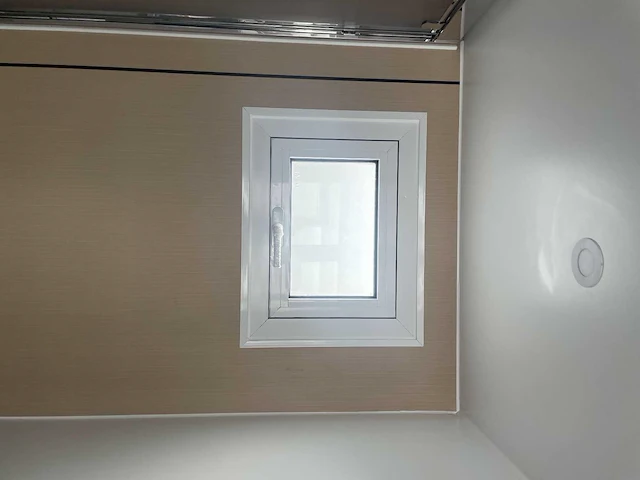 Mobiele containerwoning / woonunit met badkamer en keuken 20ft - afbeelding 15 van  19