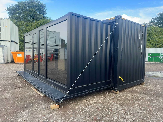 Mobiele containerwoning / woonunit met badkamer en keuken 20ft - afbeelding 1 van  37