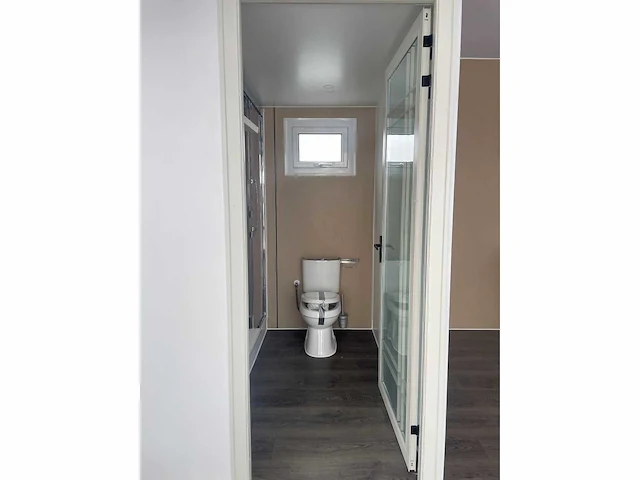 Mobiele containerwoning / woonunit met badkamer en keuken 20ft - afbeelding 5 van  19