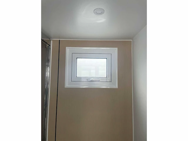 Mobiele containerwoning / woonunit met badkamer en keuken 20ft - afbeelding 7 van  19