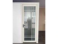 Mobiele containerwoning / woonunit met badkamer en keuken 20ft - afbeelding 8 van  19