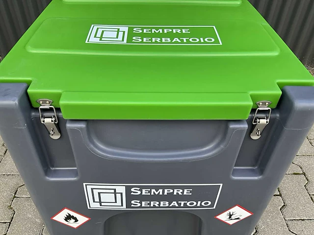 Mobiele dieseltank met elektrische 12 volt pomp, 200 liter - afbeelding 5 van  14