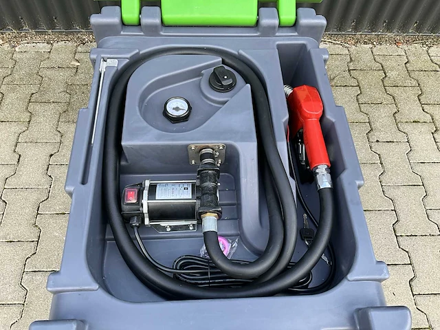 Mobiele dieseltank met elektrische 12 volt pomp, 200 liter - afbeelding 11 van  14