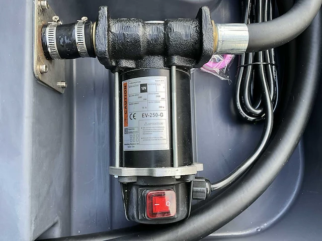 Mobiele dieseltank met elektrische 12 volt pomp, 200 liter - afbeelding 13 van  14