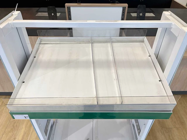 Mobiele display schoonmaakproducten - afbeelding 4 van  6