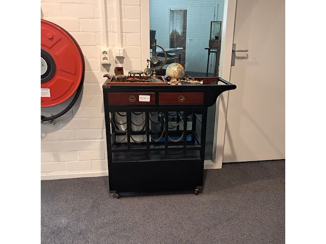 Mobiele drankenbar incl. diverse decoratie authentic models - afbeelding 1 van  6